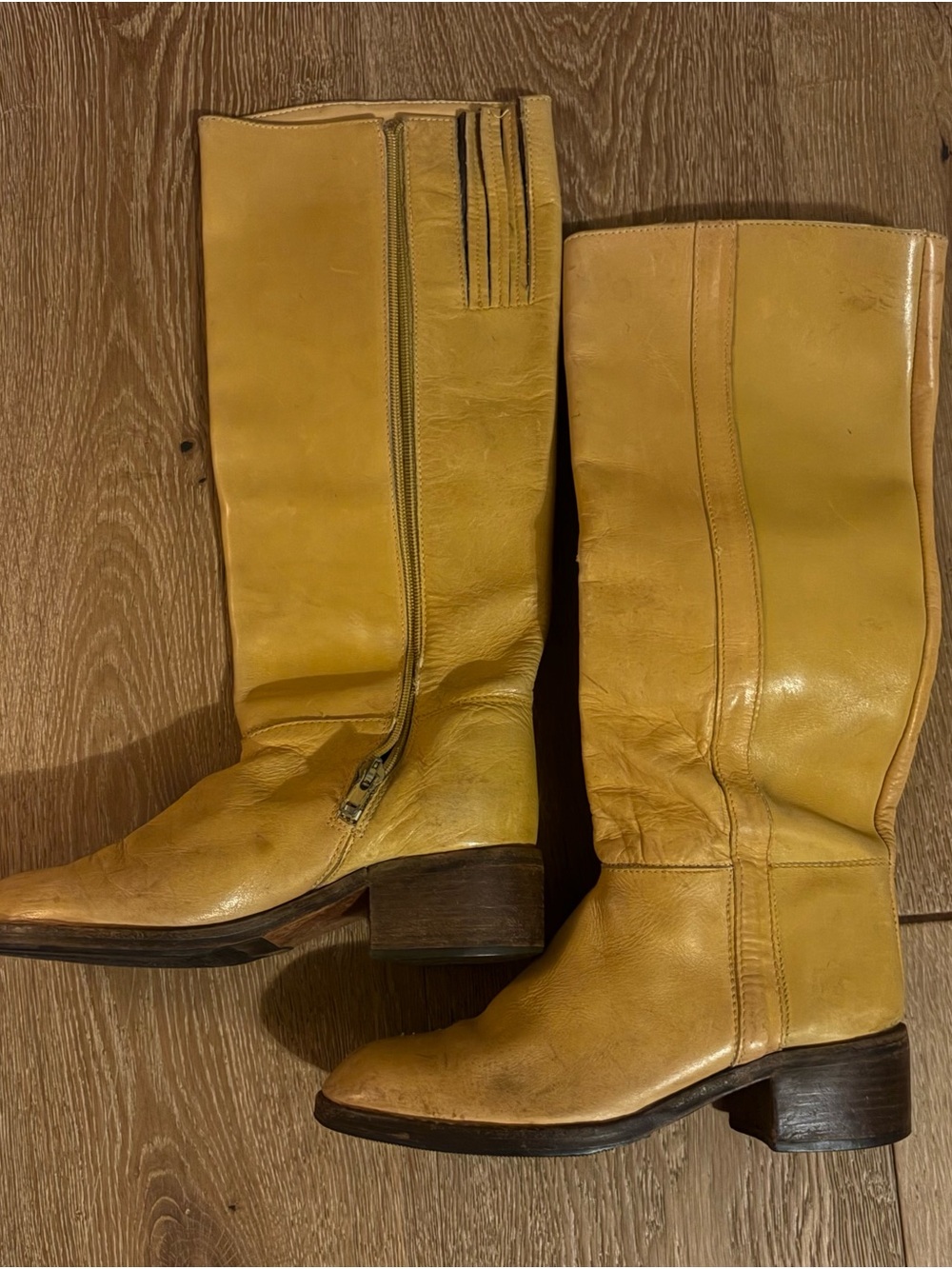 1970s Vintage Frye Campus Banana Yellow Leather Knee-High Riding Boots 6 1/2